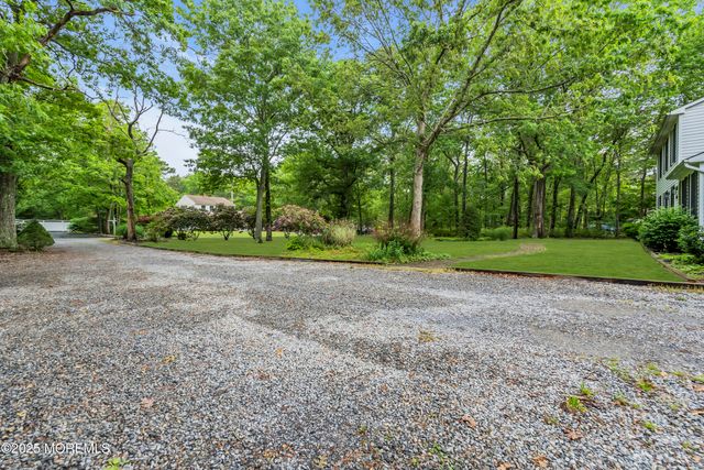 12 Stagecoach Drive, Little Egg Harbor, NJ 08087