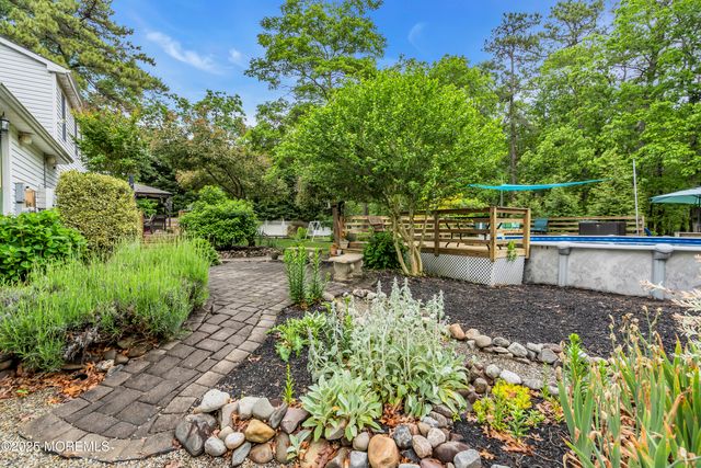 12 Stagecoach Drive, Little Egg Harbor, NJ 08087