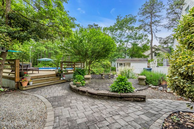 12 Stagecoach Drive, Little Egg Harbor, NJ 08087