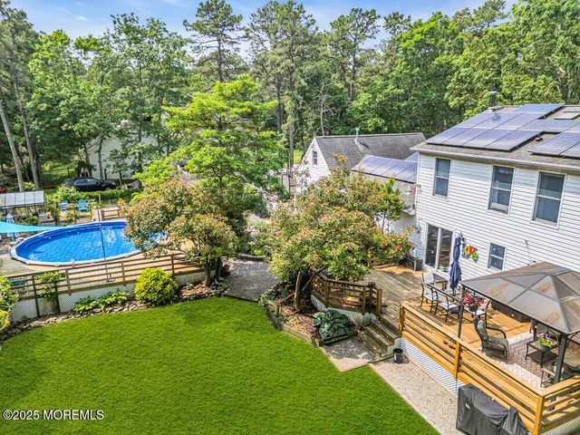 12 Stagecoach Drive, Little Egg Harbor, NJ 08087