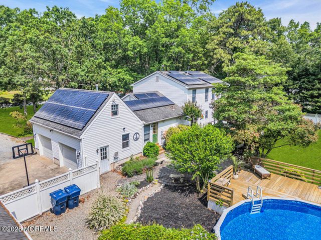 12 Stagecoach Drive, Little Egg Harbor, NJ 08087