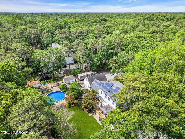 12 Stagecoach Drive, Little Egg Harbor, NJ 08087