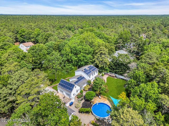 12 Stagecoach Drive, Little Egg Harbor, NJ 08087