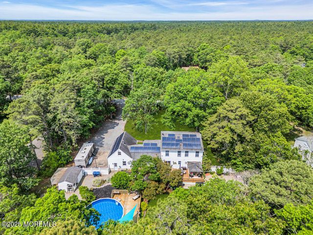 12 Stagecoach Drive, Little Egg Harbor, NJ 08087