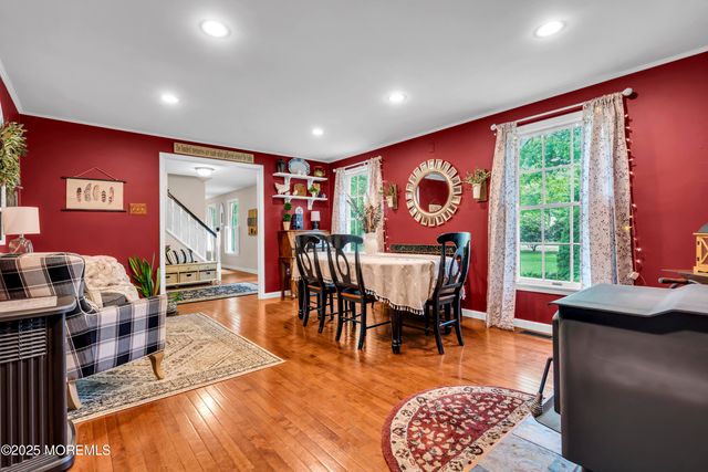 12 Stagecoach Drive, Little Egg Harbor, NJ 08087