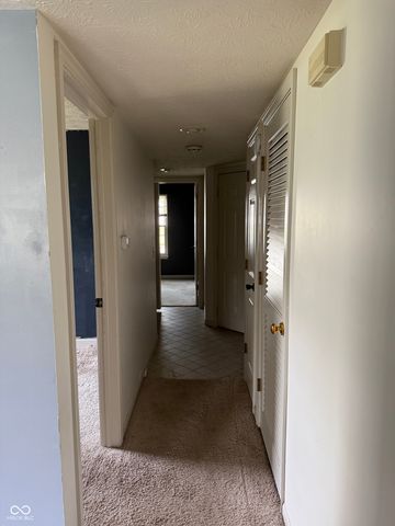 8117 Crook Drive N, Indianapolis, IN 46256