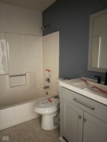8117 Crook Drive N, Indianapolis, IN 46256