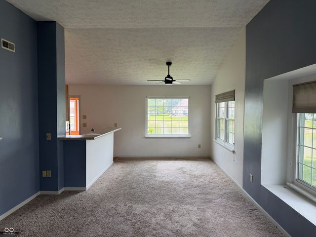 8117 Crook Drive N, Indianapolis, IN 46256
