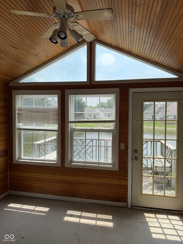 8117 Crook Drive N, Indianapolis, IN 46256