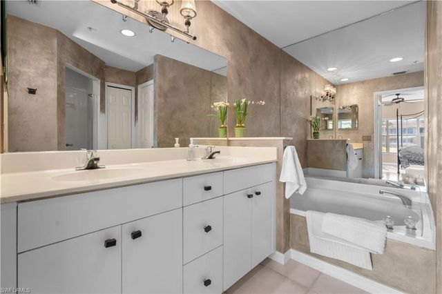 1072 Egrets Walk CIR # 104, Naples, FL 34108