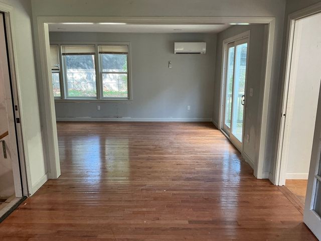 5 Candlewood Dr, Sandwich, MA 02563