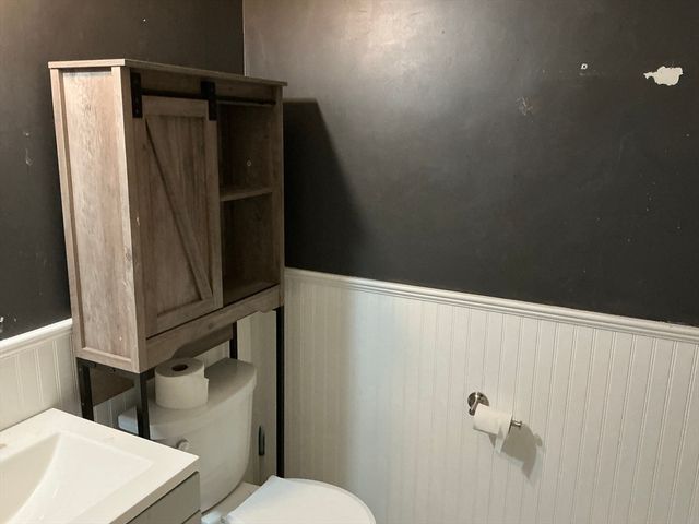 5 Candlewood Dr, Sandwich, MA 02563