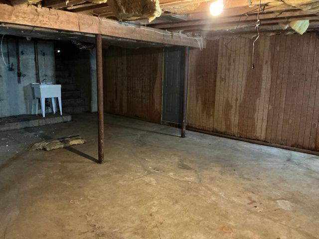 5 Candlewood Dr, Sandwich, MA 02563