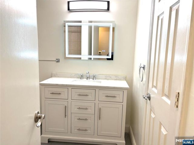 527 Anthony Court 1, Lyndhurst, NJ 07071