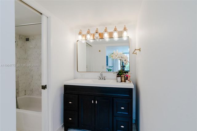 17021 N Bay Road 526, Sunny Isles Beach, FL 33160