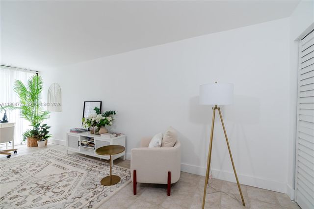 17021 N Bay Road 526, Sunny Isles Beach, FL 33160