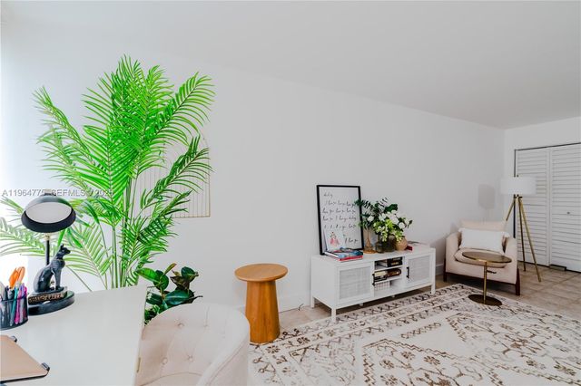 17021 N Bay Road 526, Sunny Isles Beach, FL 33160