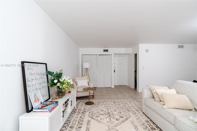 17021 N Bay Road 526, Sunny Isles Beach, FL 33160