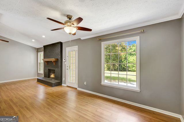 110 Beacon Drive, Fayetteville, GA 30215