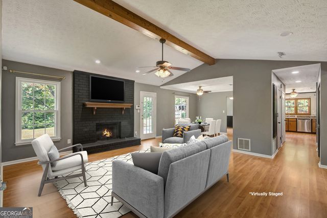 110 Beacon Drive, Fayetteville, GA 30215