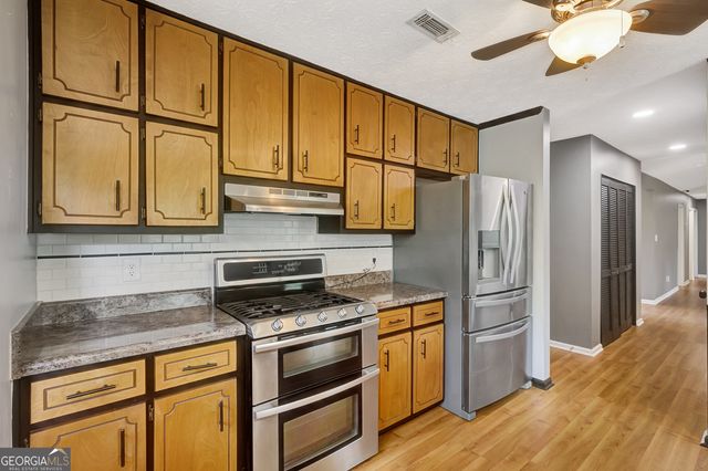 110 Beacon Drive, Fayetteville, GA 30215