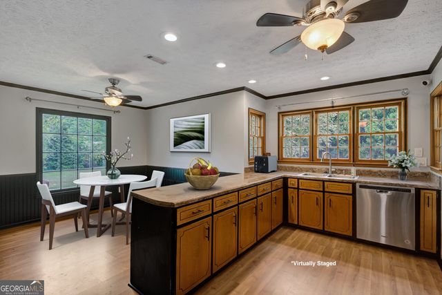 110 Beacon Drive, Fayetteville, GA 30215