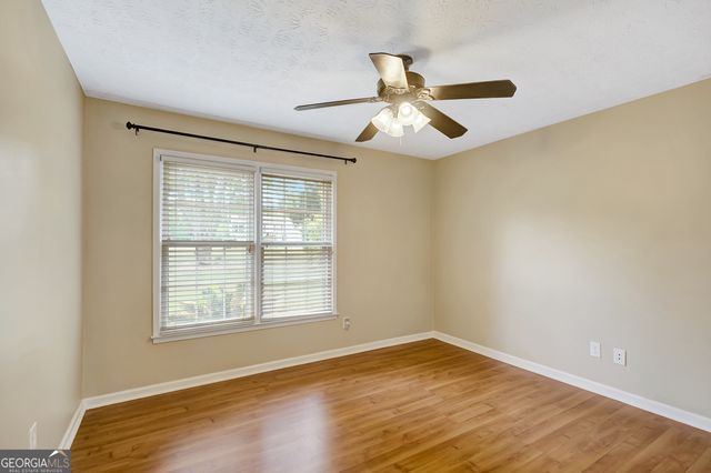 110 Beacon Drive, Fayetteville, GA 30215