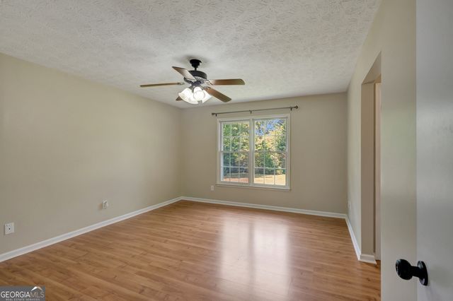 110 Beacon Drive, Fayetteville, GA 30215