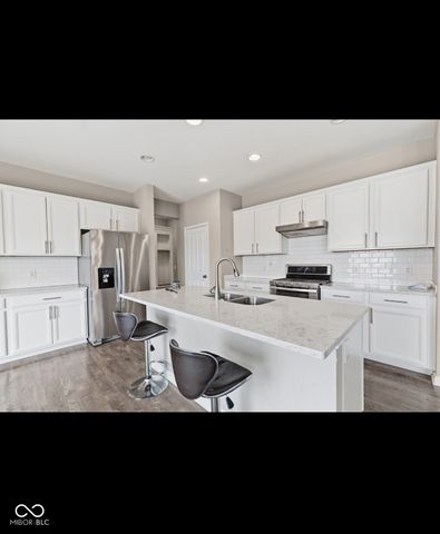 1280 Wood Thrush Court, Greenwood, IN 46143