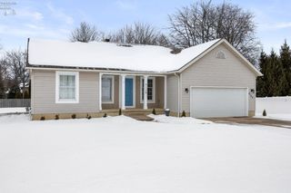 4128 Berkley Rd, Vermilion, OH 44089