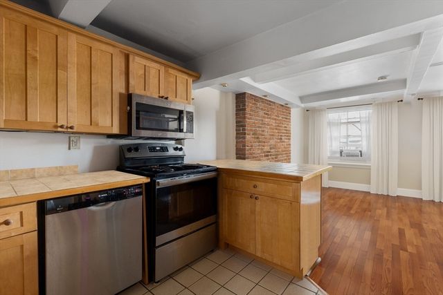 261 Marlborough St 12, Boston, MA 02116