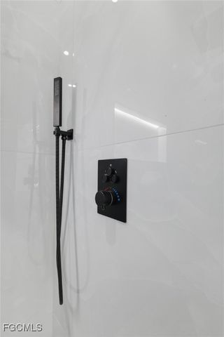 3402 SW 26th PL, Cape Coral, FL 33914