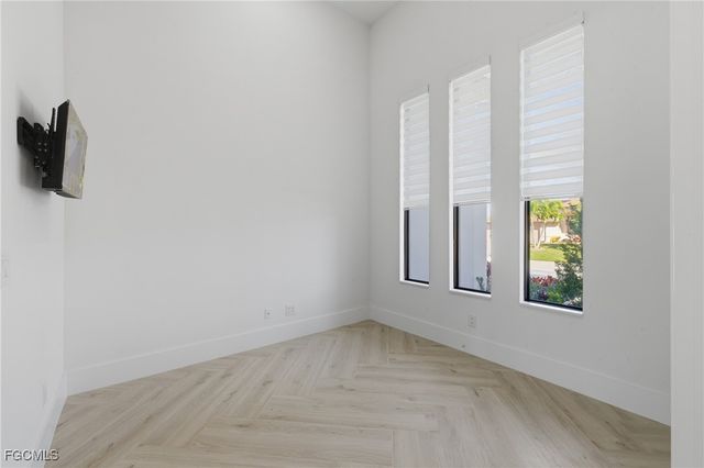 3402 SW 26th PL, Cape Coral, FL 33914