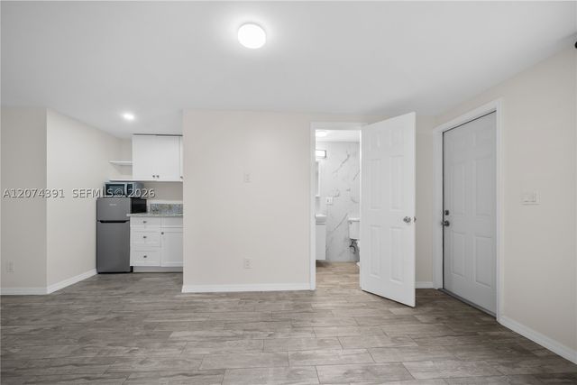 1041 NE 9th Ave A5, Fort Lauderdale, FL 33304