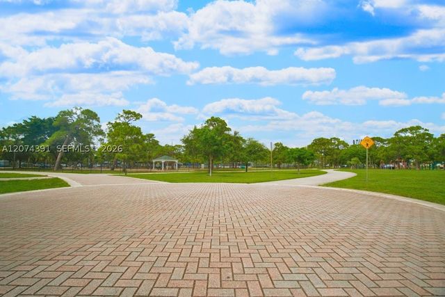 1041 NE 9th Ave A5, Fort Lauderdale, FL 33304