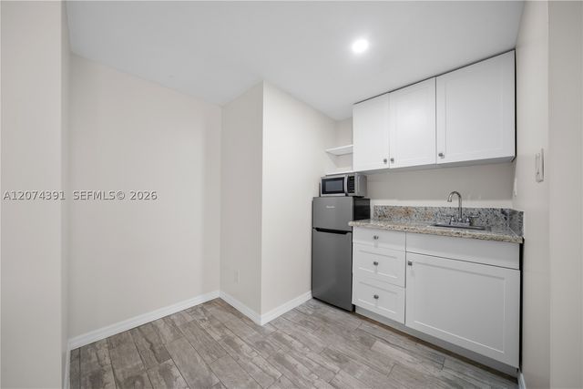 1041 NE 9th Ave A5, Fort Lauderdale, FL 33304