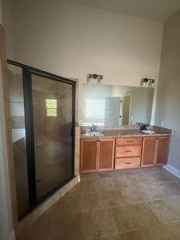 147 Nobility Lane, Mcdonough, GA 30252