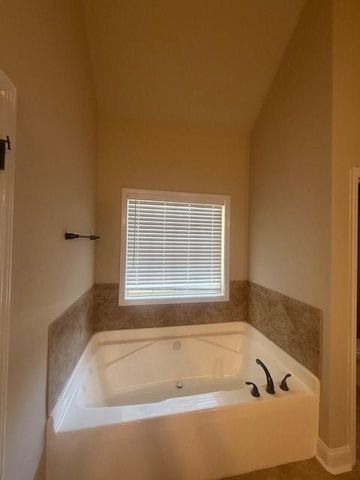 147 Nobility Lane, Mcdonough, GA 30252