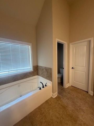 147 Nobility Lane, Mcdonough, GA 30252