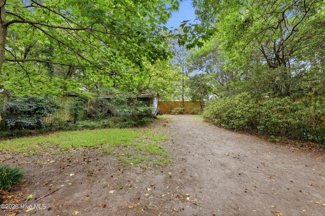 210 Northern Boulevard, Wilmington, NC 28401
