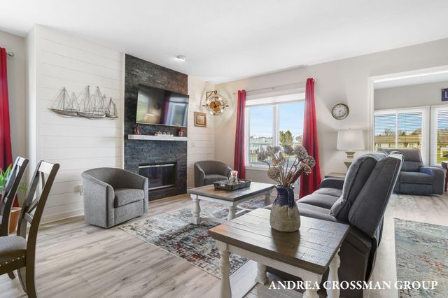 1284 Prestwick Drive, Holland City, MI 49423