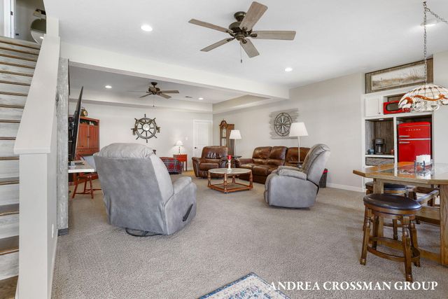 1284 Prestwick Drive, Holland City, MI 49423