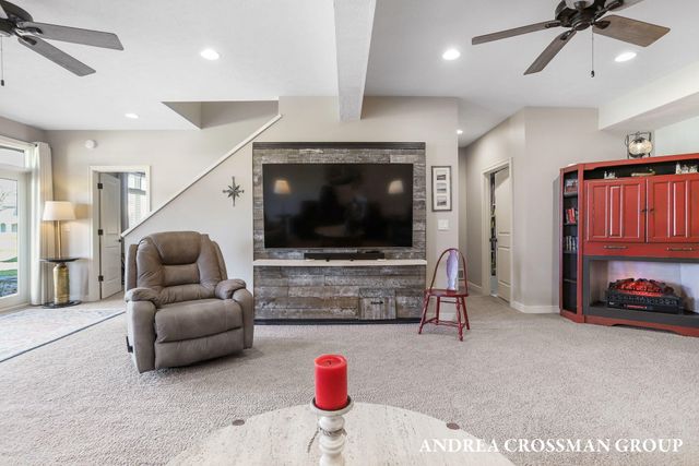 1284 Prestwick Drive, Holland City, MI 49423