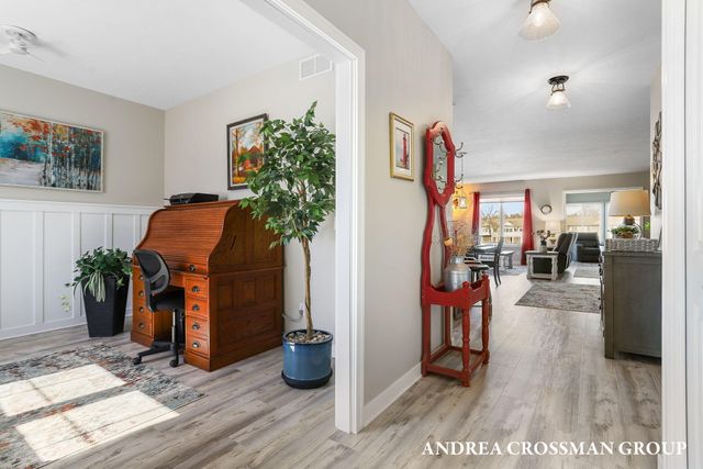 1284 Prestwick Drive, Holland City, MI 49423