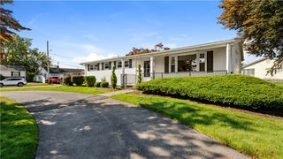 33 Newell Road, Cranston, RI 02910