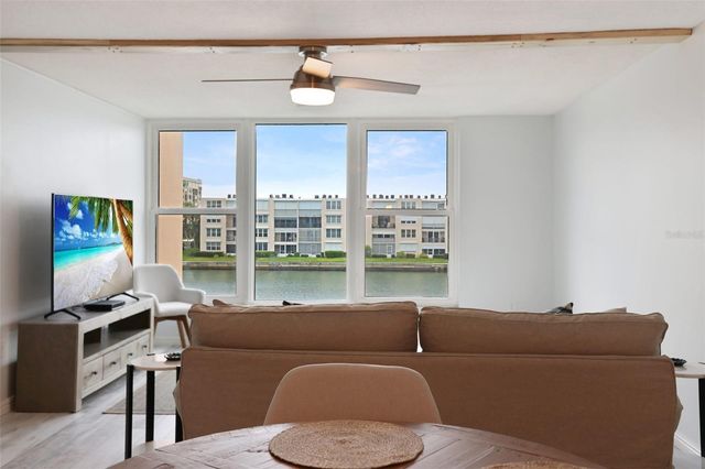 7560 BAY ISLAND DRIVE S 345, South Pasadena, FL 33707