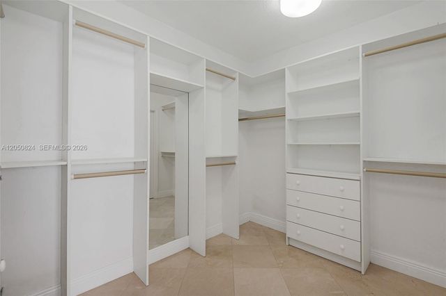 8855 Collins Ave 8J, Surfside, FL 33154