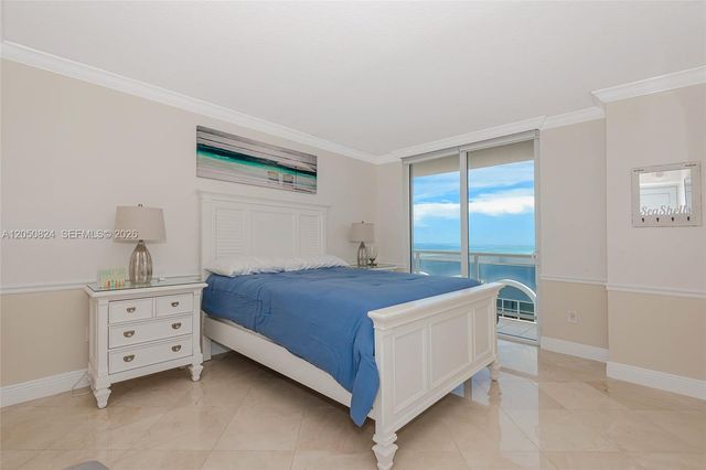 8855 Collins Ave 8J, Surfside, FL 33154