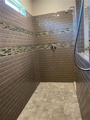 1813 Monterey Bay Dr, Portland, TX 78374