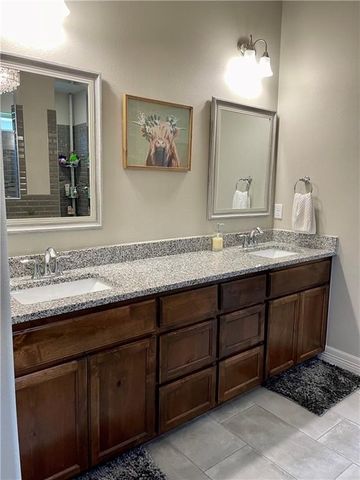 1813 Monterey Bay Dr, Portland, TX 78374